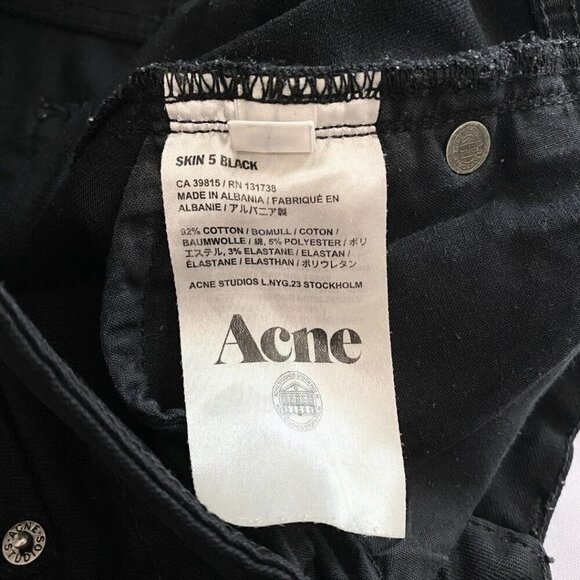 ACNE STUDIO SKIN 5 BLACK JEANS, A CLASSIC SKINNY CUT FROM ACNE - 26 - Picture 9 of 10